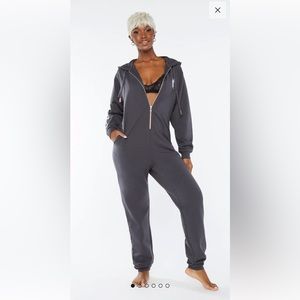 NWOT Savage Fenty Forever Savage Showgirl Hooded Onesie